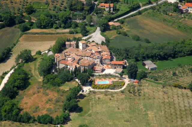 Eremo Di Santo Apollinare Lägenhet Messenano Exteriör bild