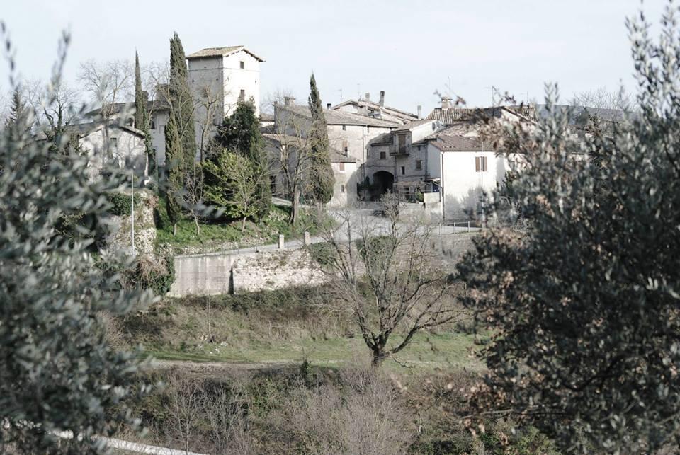 Eremo Di Santo Apollinare Lägenhet Messenano Exteriör bild